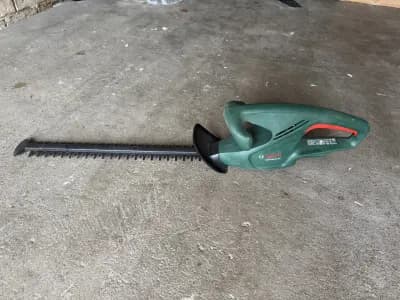 Bosch Cordless Hedge Trimmer - Battery Operated